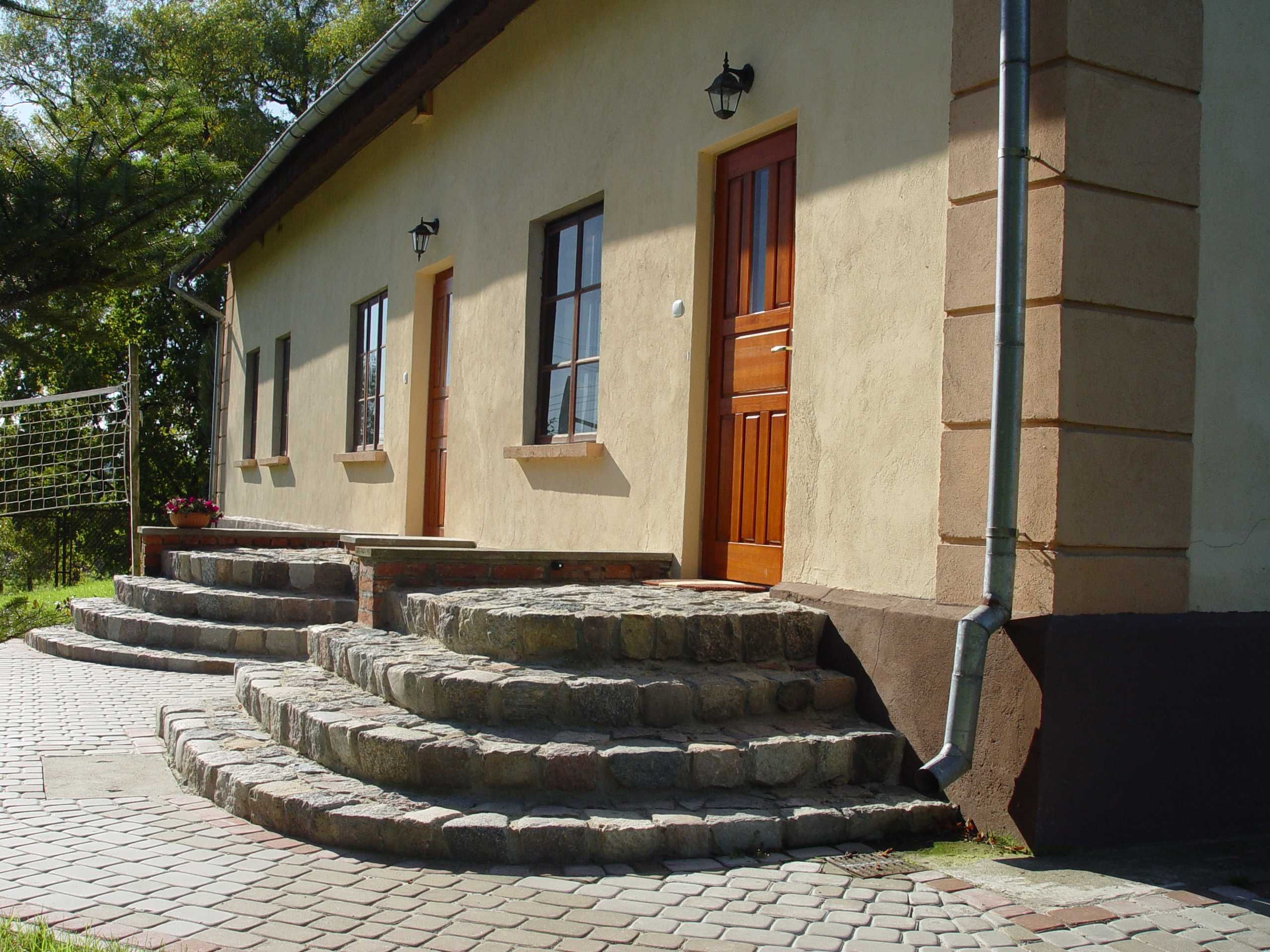 Wynajmę  mieszkanie M3 70 m2 umeblowane, 2 łazienki Paprotki gm. Miłki