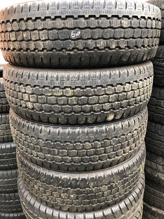 Шини BRIDGESTONE 205/65 R16C, Blizzak W800, зимова гума, цешка