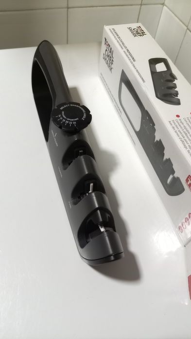 Afiador de facas e tesouras