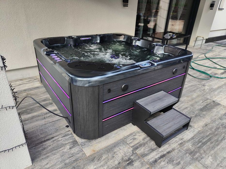 Nowe jacuzzi , wanna spa , Balboa , wifi , bluetooth, Transprt