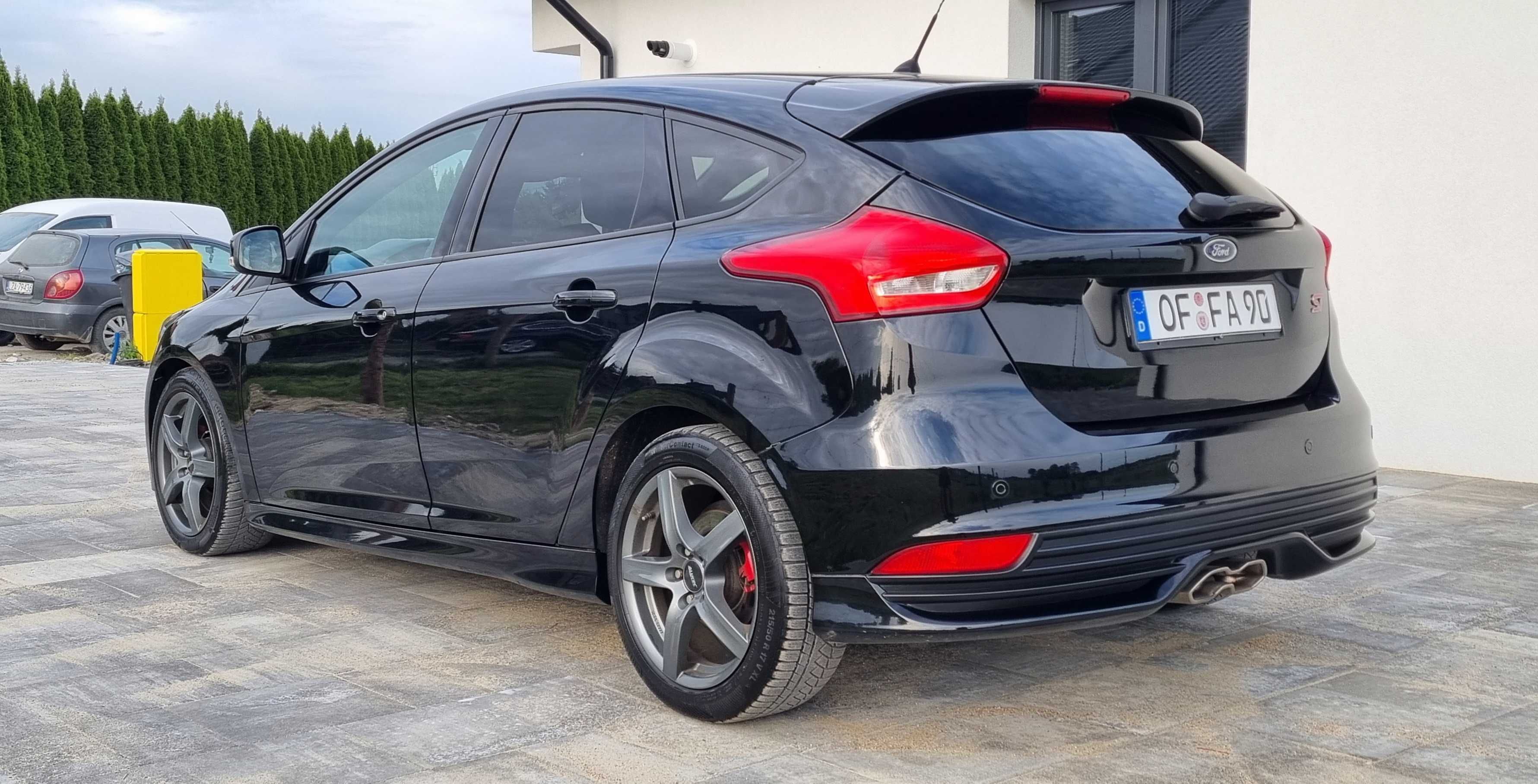 Ford Focus ST/2.0d/185KM/Recaro/Led/Navi/Parktronic/LIFT/z Niemiec