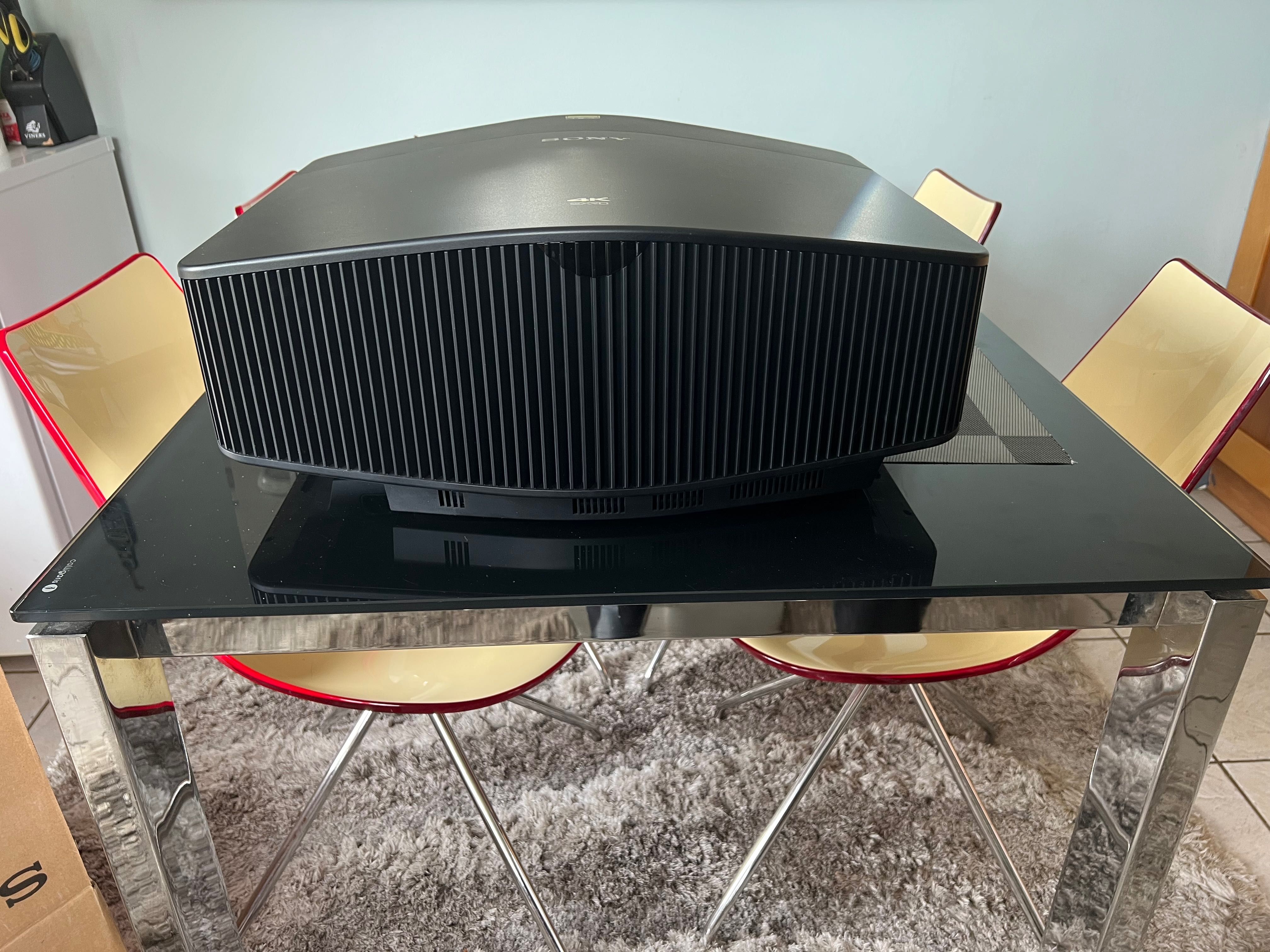Sony VPL-VW790ES