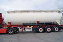 Naczepa Feldbinder Silos 48000 l.