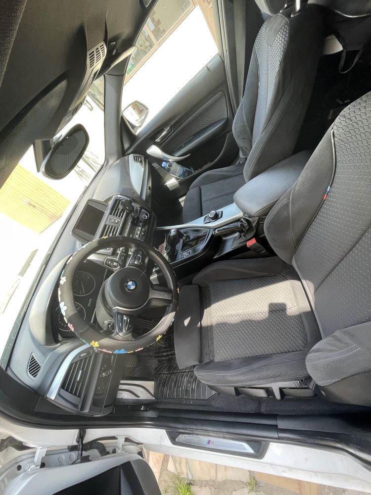 Vende-se Bmw serie 1 ano 2016  ou troca por X-5