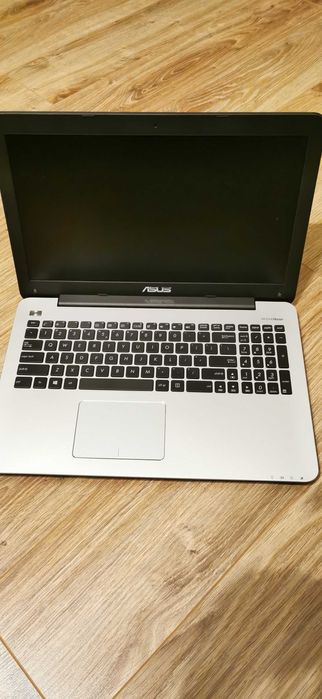 Laptop ASUS K555L i7/8GB/256SSD/GF840M/Win10