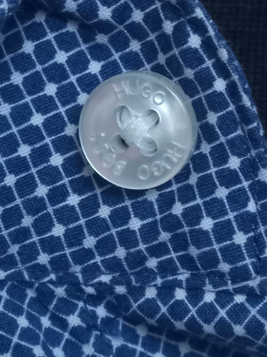 granatowa wizytowa wzorzysta męska koszula Hugo Boss slim fit