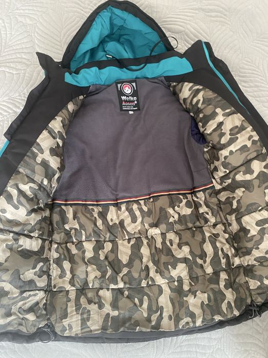 Курточка чоловіча