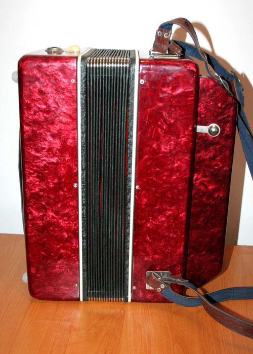 Гармонь Беларусь МИ мажор состояние новой.