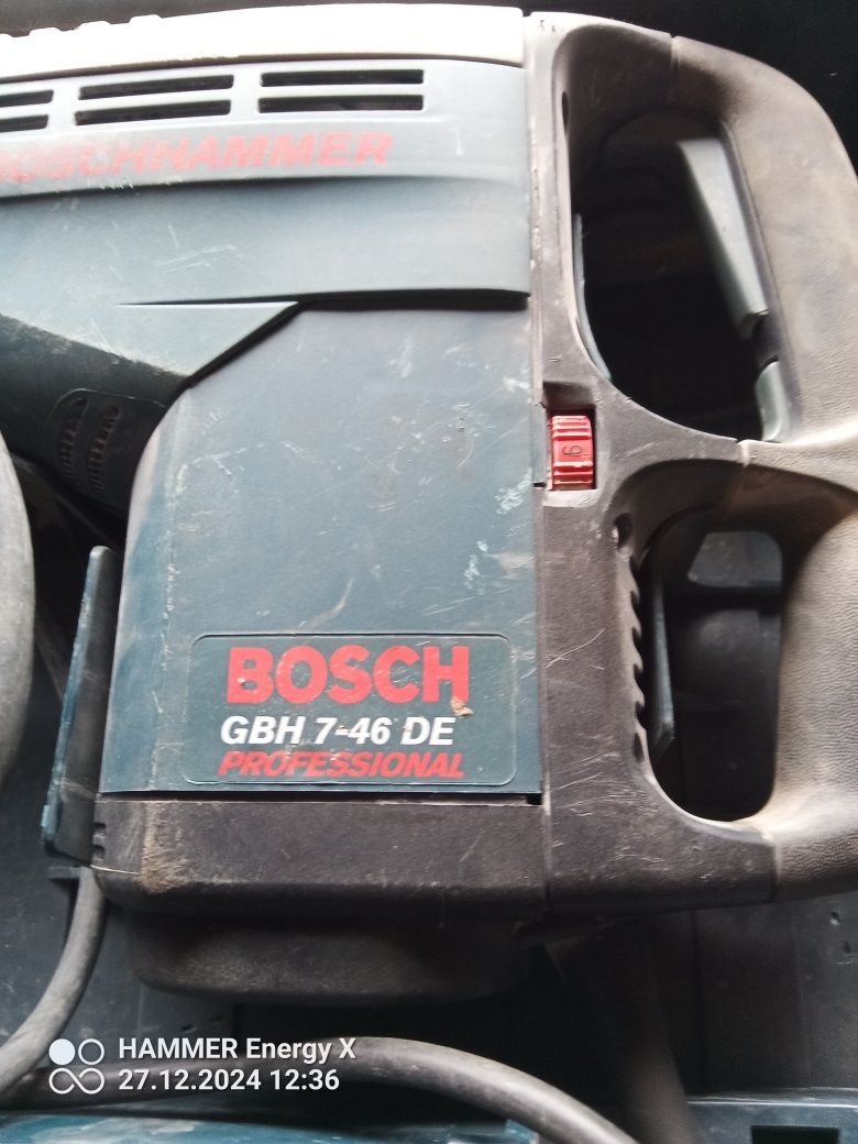 Sprzedam młot do kucia i wiercenia firmy Bosch professional