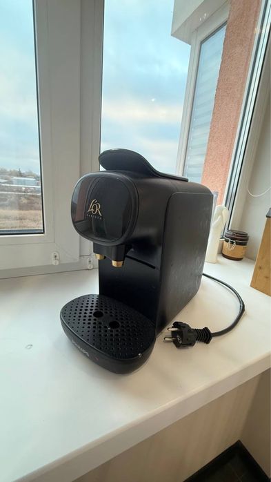 Капсульна кавомашина Philips L’or barista чудовий стан