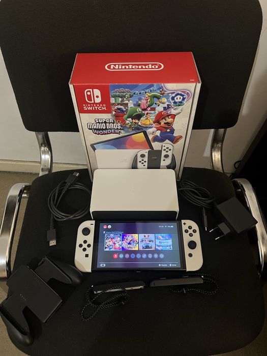 Nintendo Switch OLED - Reservada