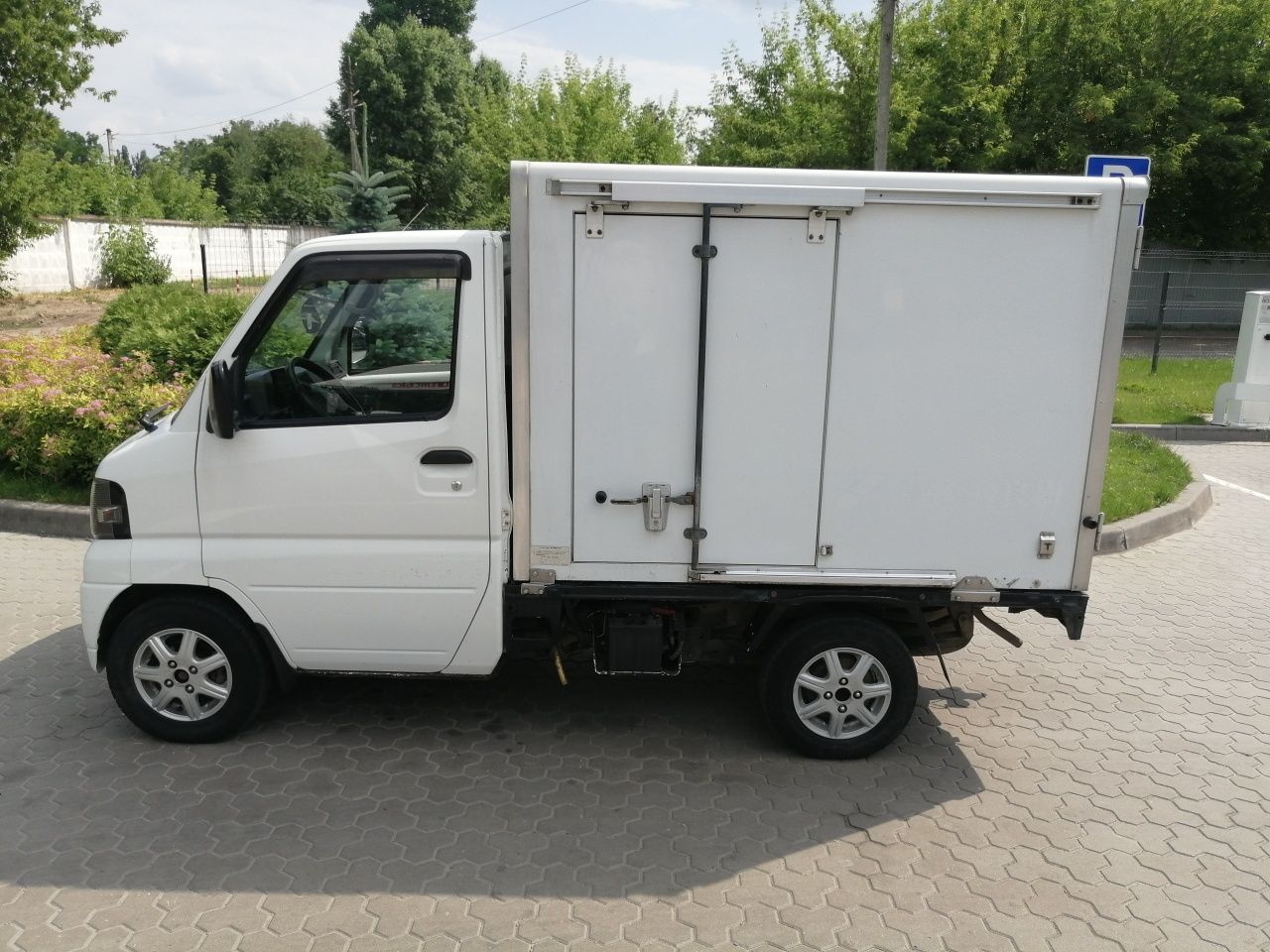 Рефрижератор Mitsubishi MINI CAB 2011