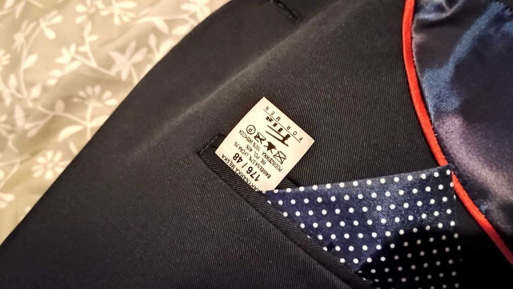 Garnitur męski rozmiar 178/64 marynarka + spodnie z muszką