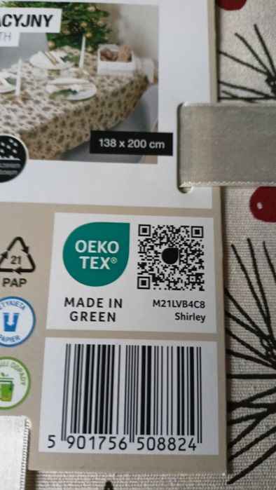 Obrus   beżowy świąteczny 138x200 cm Smukke