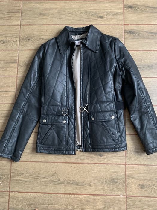 Куртка на утепленні жіноча шкіра