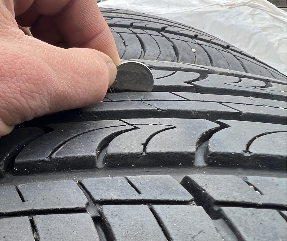 Резина лето ROADSTONE p225/55/r18 б/у поштучно