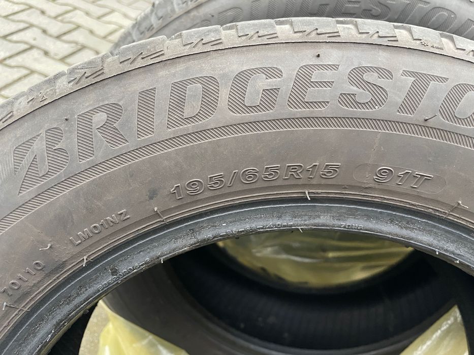 Sprzedam używane opony zimowe Bridgestone 195/65 R15