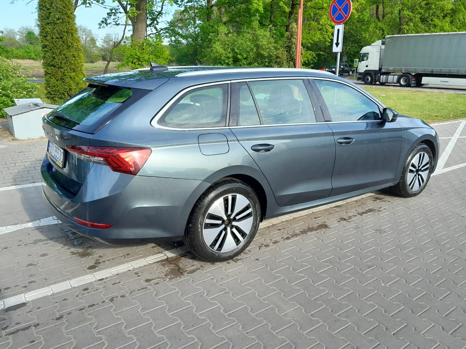 Skoda Octavia 2021r 2.0 150 km navi, radar, el. klapa. BEZWYPADKOWY