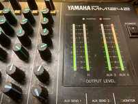 Mixer Yamaha MM1242