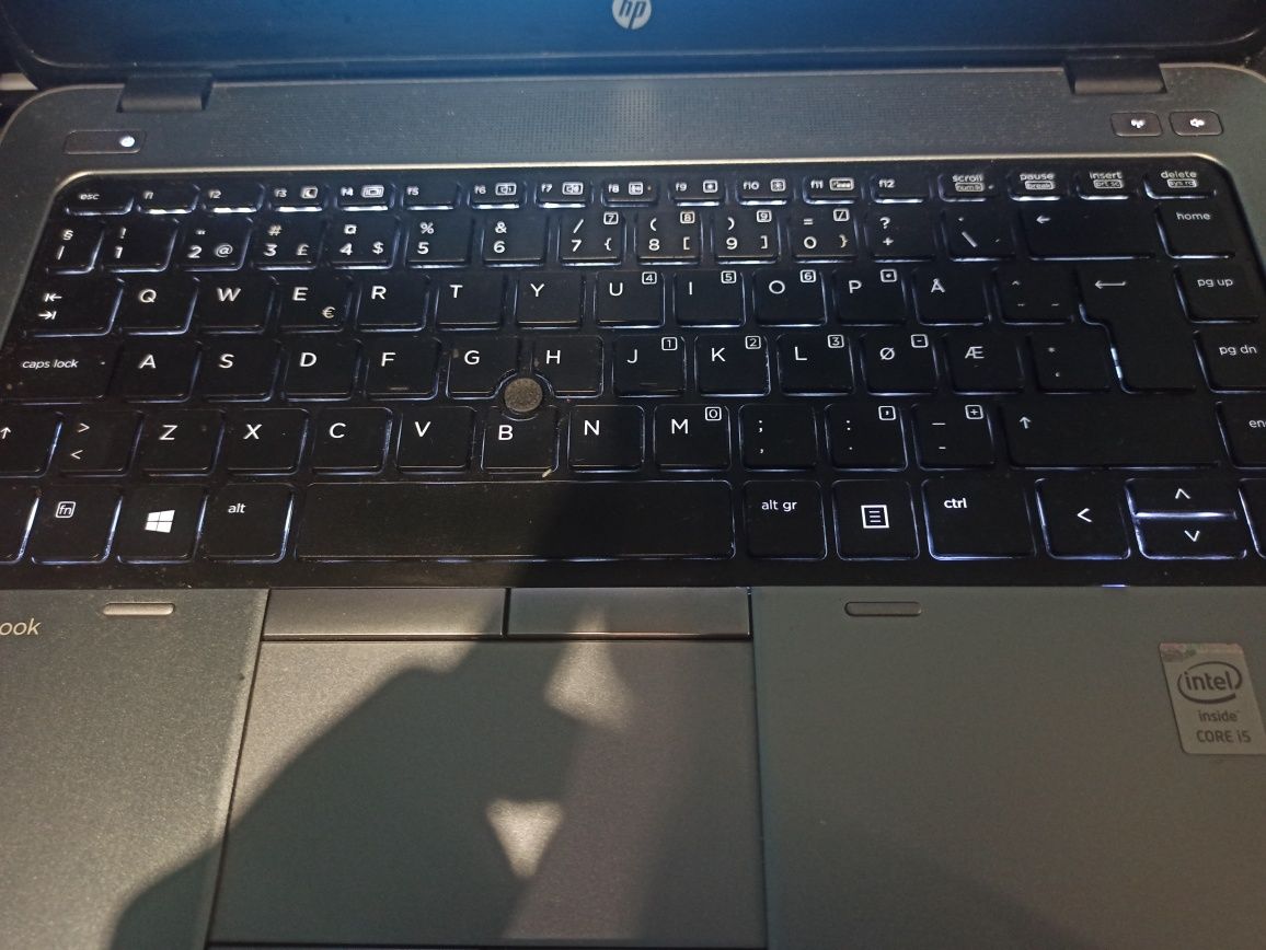 Zamienię na IPhona/inny tel HP Elitebook 840 Windows 11