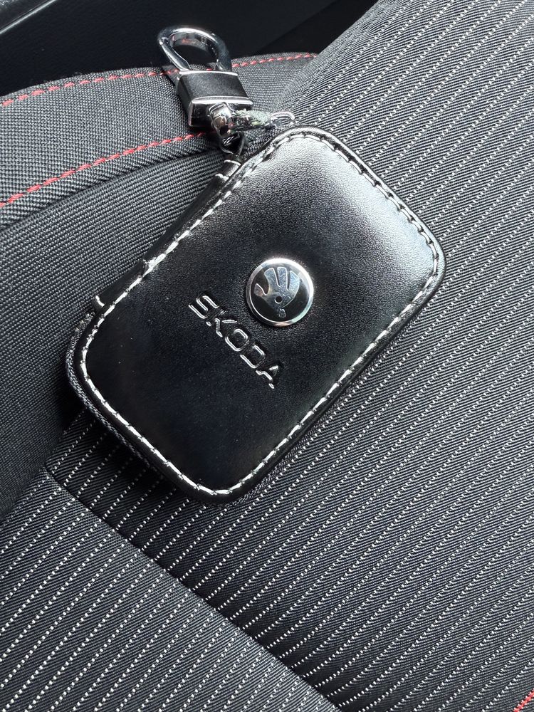 Автомобільна ключниця з логотипом Skoda