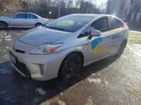 Гибриды в аренду (Toyota Prius, Ford Fusion)