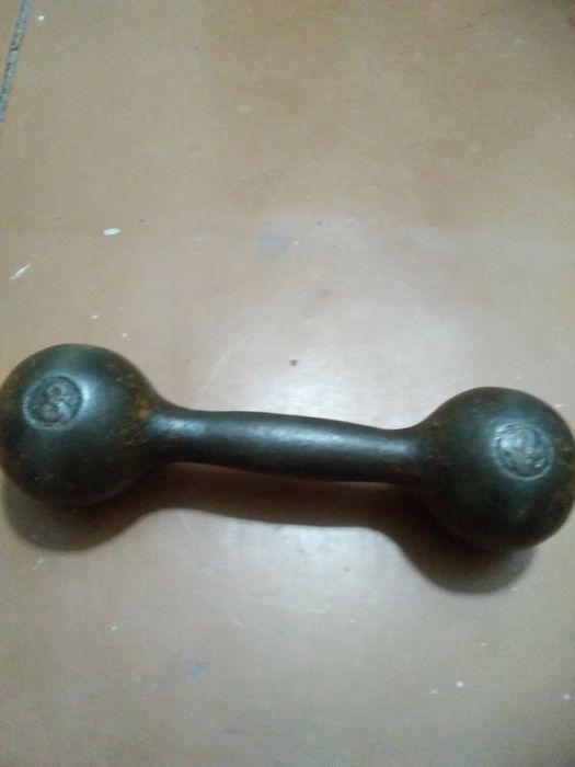 Гантели по 3 кг  разной формы