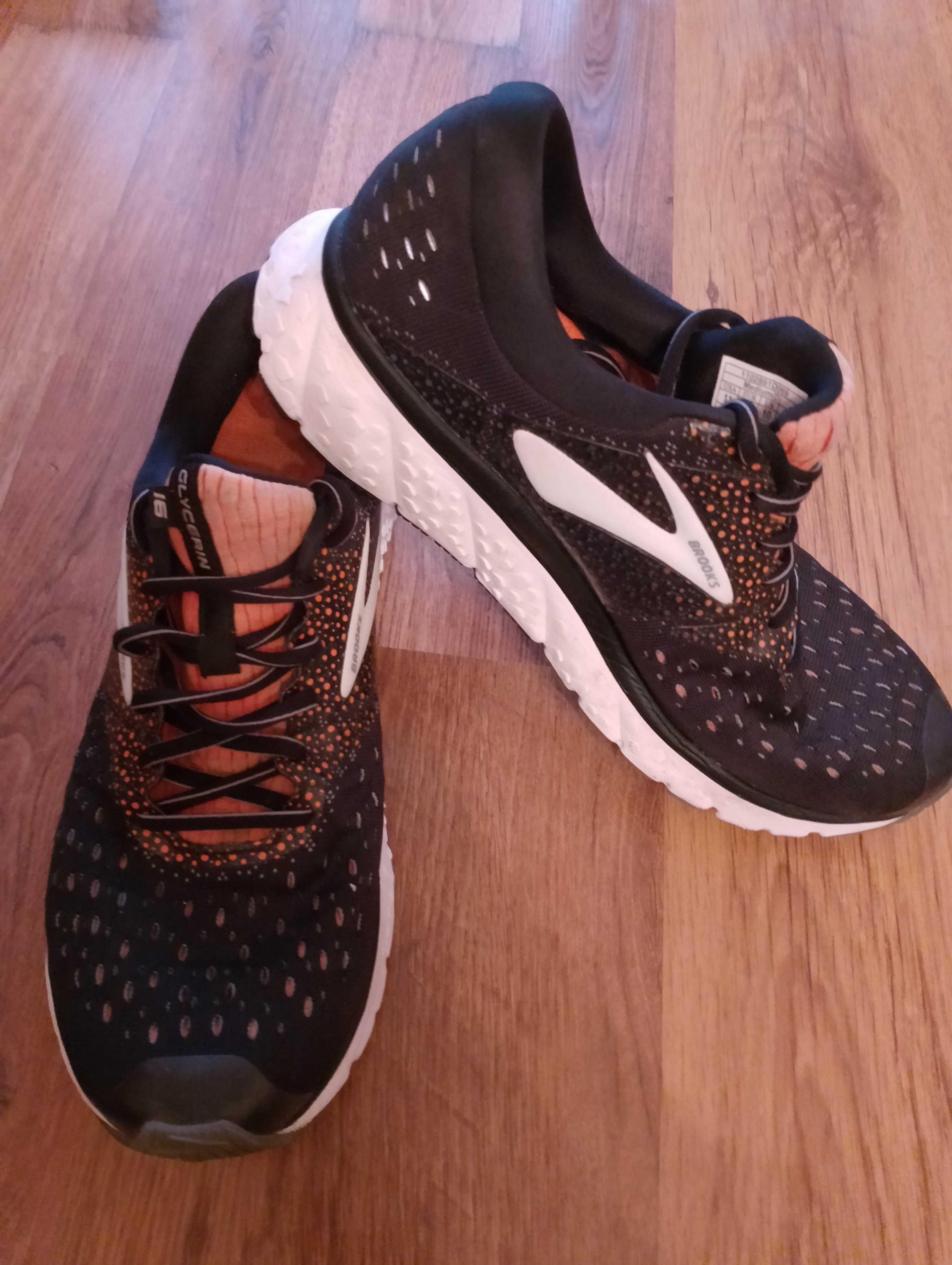 Кросівки BROOKS glycerin 16