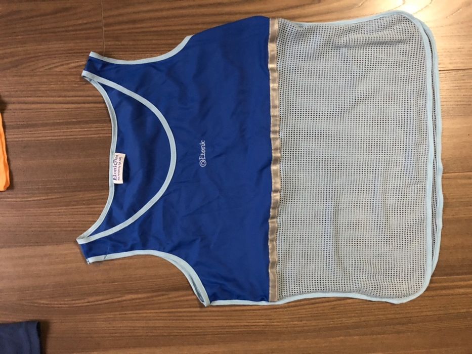 Sprzedam spodnie i koszulki dla chłopca rozmiar 152 wiek 11-12 lat