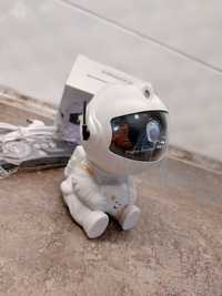 Нічник-проектор астронавт, космонавт,  дитячий ночник детский