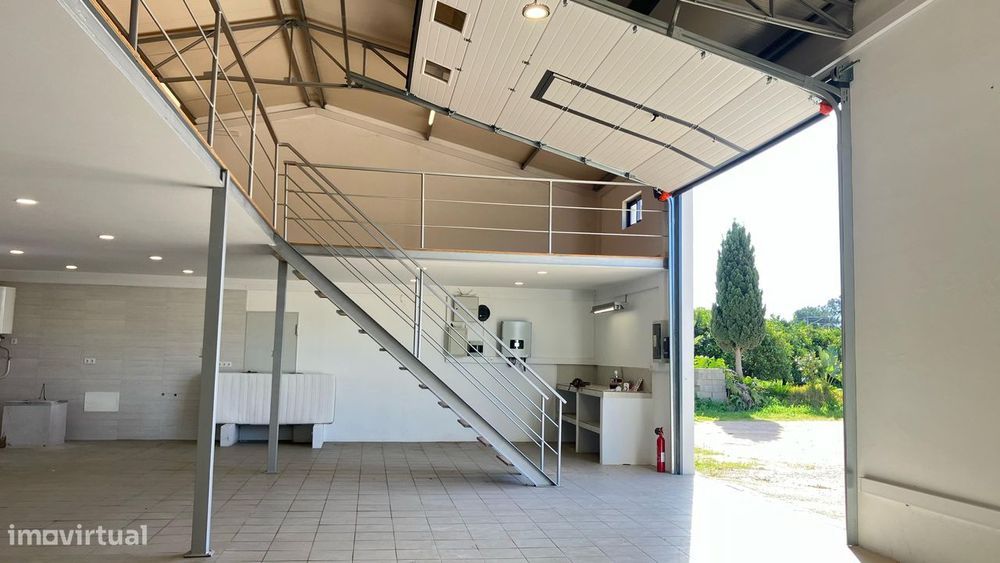 Armazem para escritorio = Faro