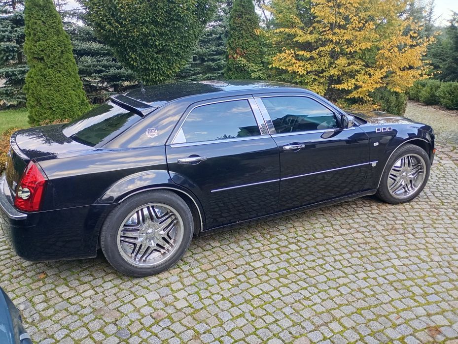 Chrysler 300C ładny
