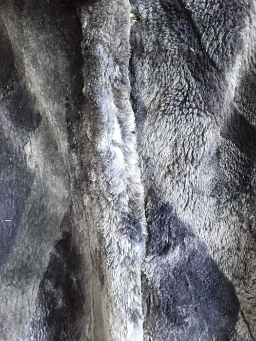 Натуральна шуба, синього кольору Греція комір-писець розмір 52-54