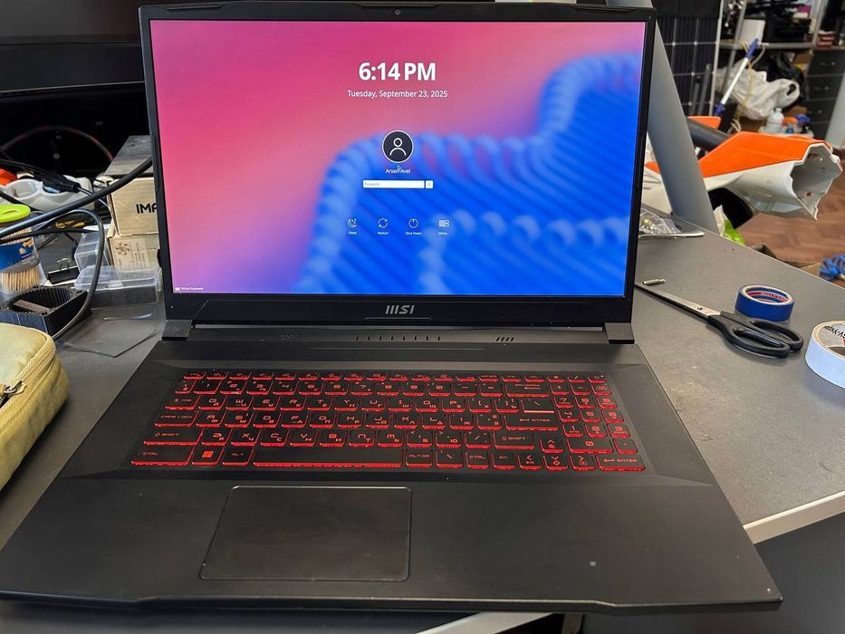 MSI Katana GF76 11UE