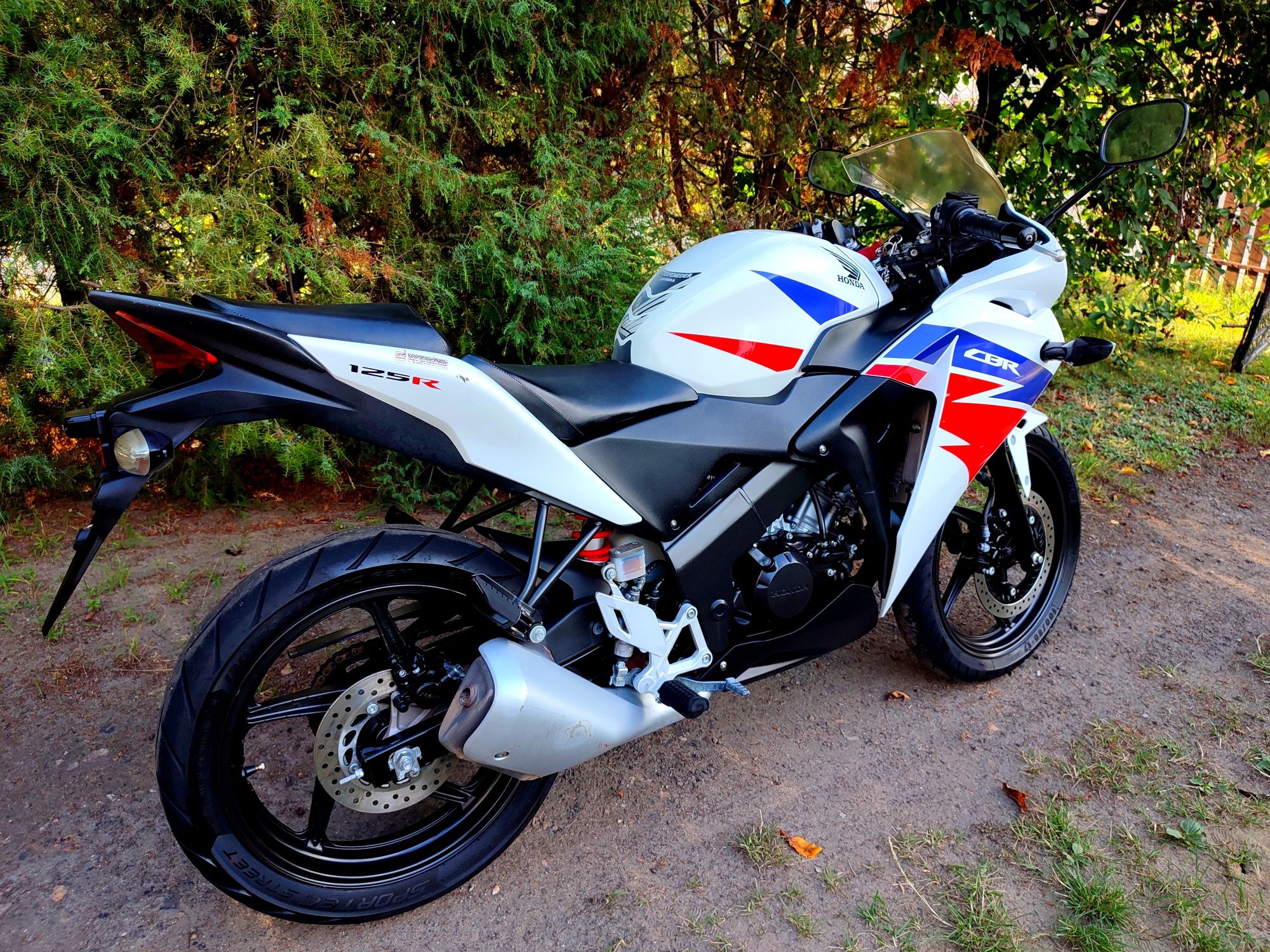 Honda CBR 125 R JC50 Kat. B, A1  2015r 21 tys km Transport *