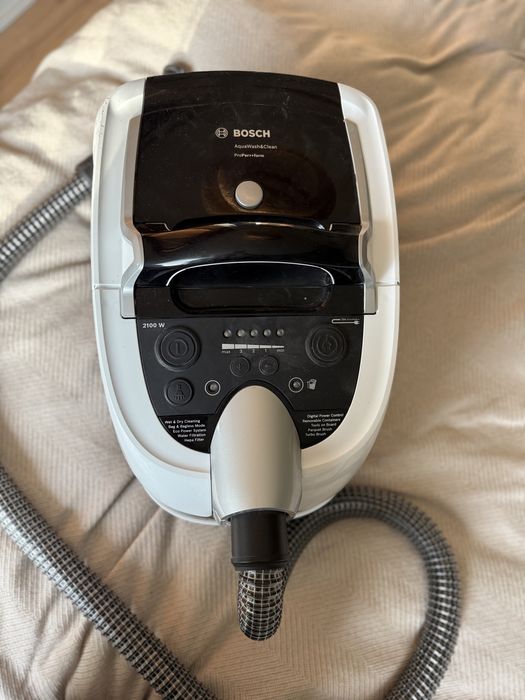 Odkurzacz piorący bosch aqua&clean proper form 2100w
