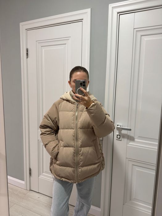 Зимова тепла куртка на пуху