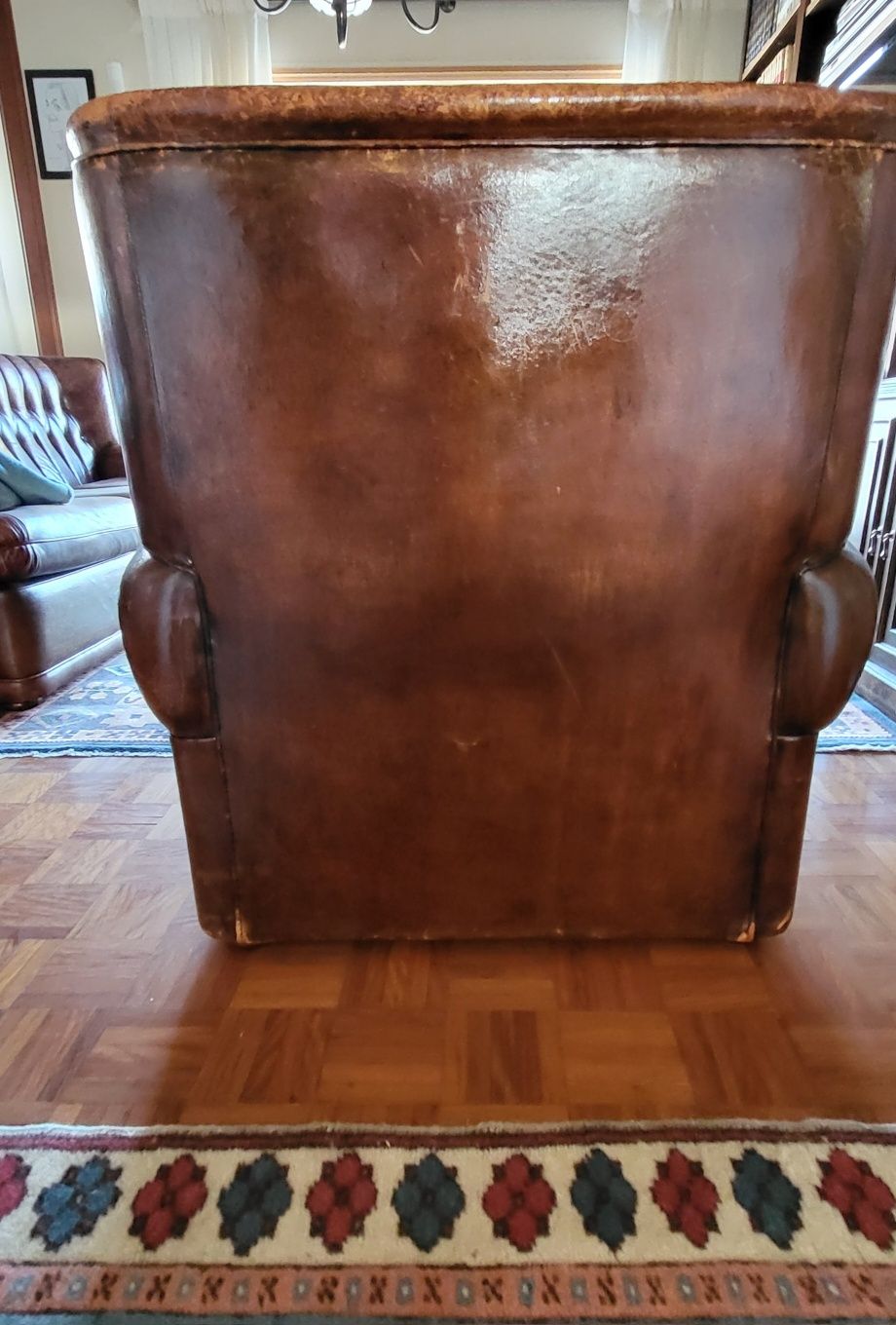 Venda isolada ou em conjunto. Sofás em couro.