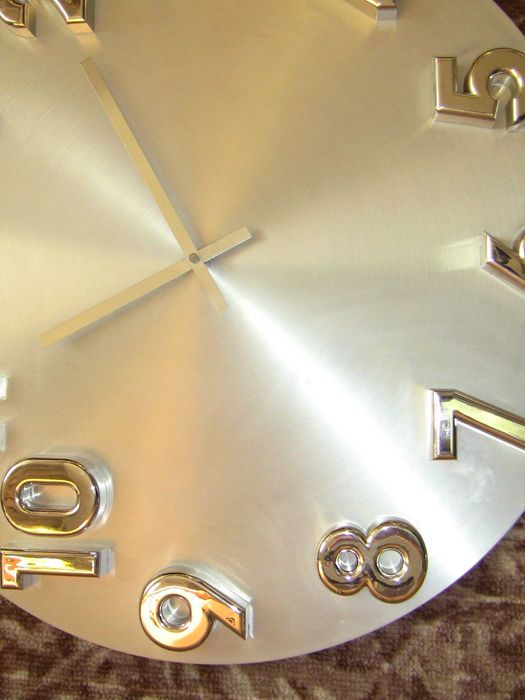 Часы большие настенные INVOTIS годинник диаметр 60 см