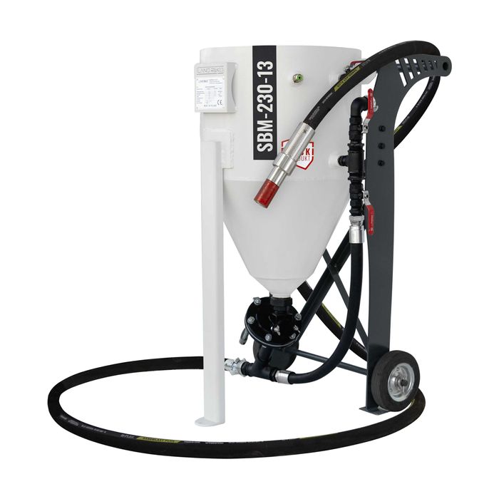 Polska piaskarka syfonowa ciśnieniowa mobilna SBM-230-13 Land Reko