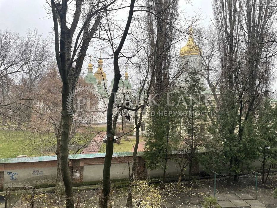 Продаж 3к квартири з новим ремонтом Золоті Ворота Софійський собор