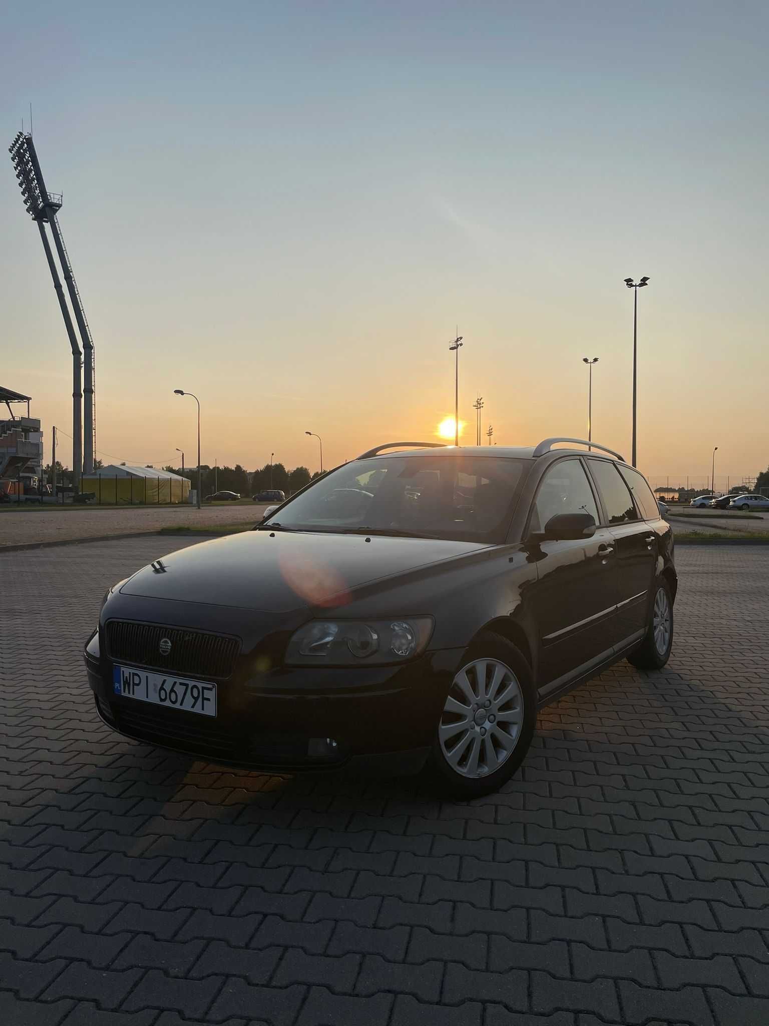Volvo v 50 2.0d 2004r