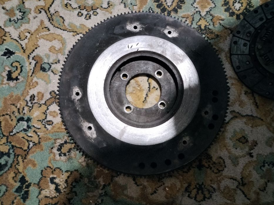 Маховик,корзина и диск сцепления ГАЗ 24