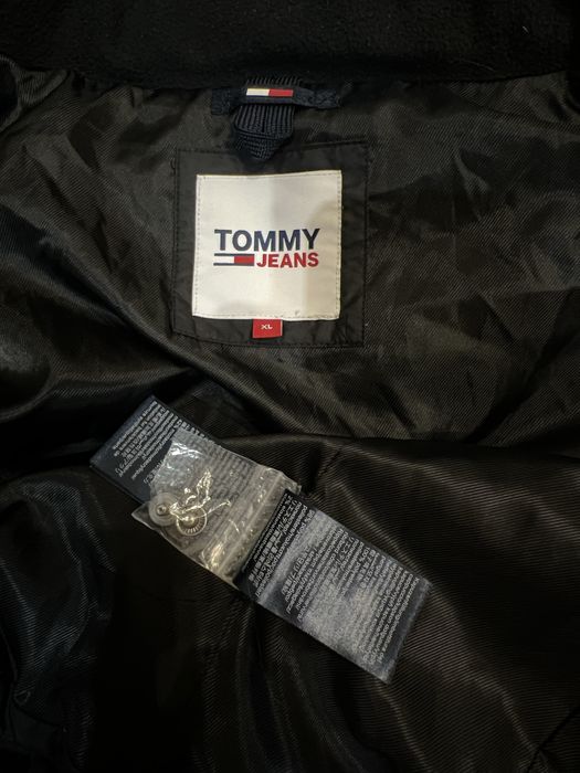 Куртка зимова жіноча tommy jeans оригінал