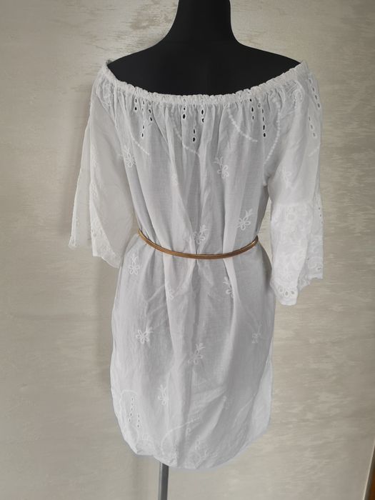 Biała sukienka hiszpanka Unisono S