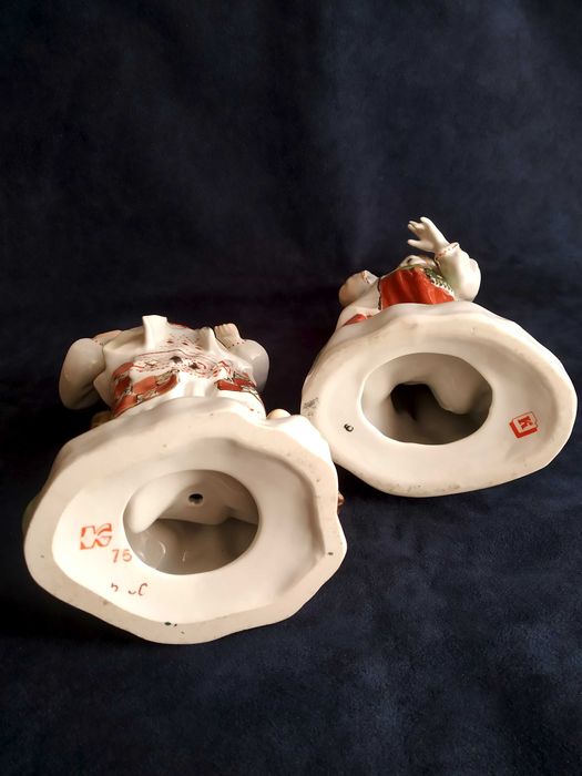 Пара статуеток Карась та Одарка