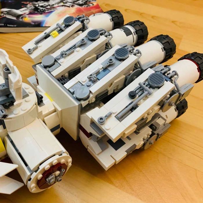 Klocki Star Wars Korweta Republiki "Tantive IV" Duży model 1756 el.