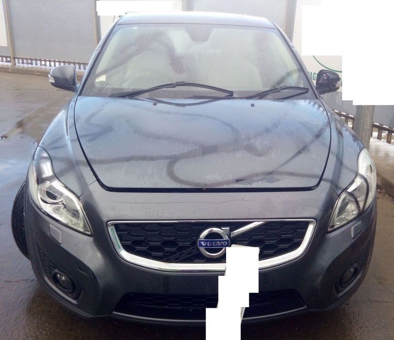 Volvo C30 1.6D de 2010 disponível para peças FRENTE VENDIDA