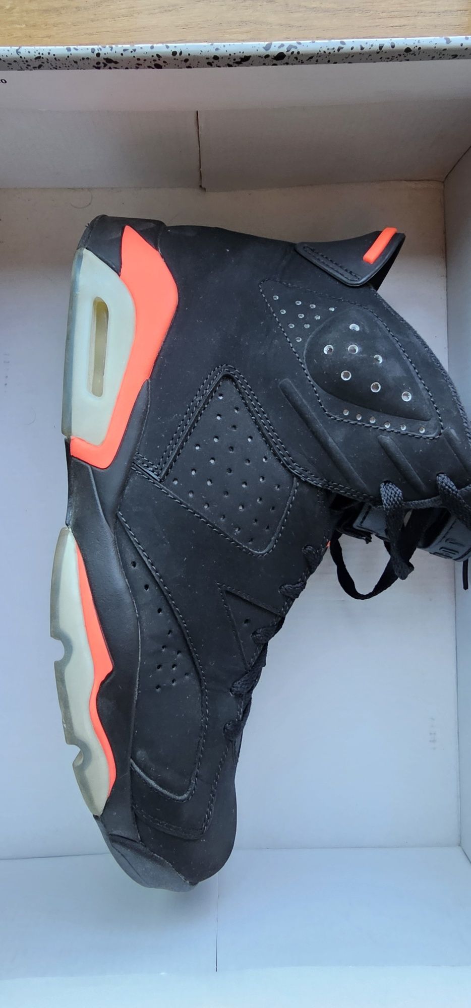 Nike Air Jordan 6 Retro (2014)