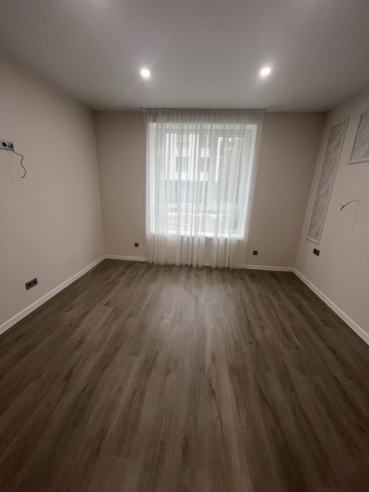 Буча! 1 кімнатна квартира з ремонтом в 5 влилинах від парку